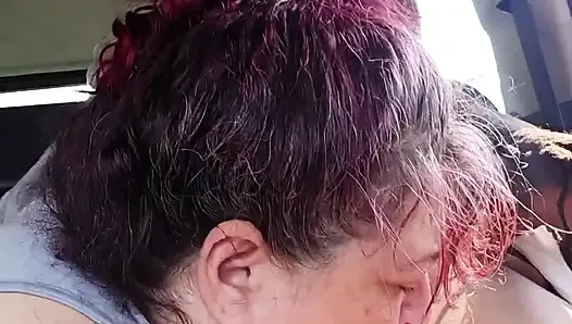 Nenek ini suka banget nyepong kontol sampai dicrot di dalam sehari!