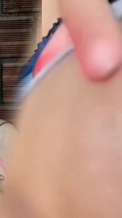 You like Latinas like Gomez Gomez | Clip 3