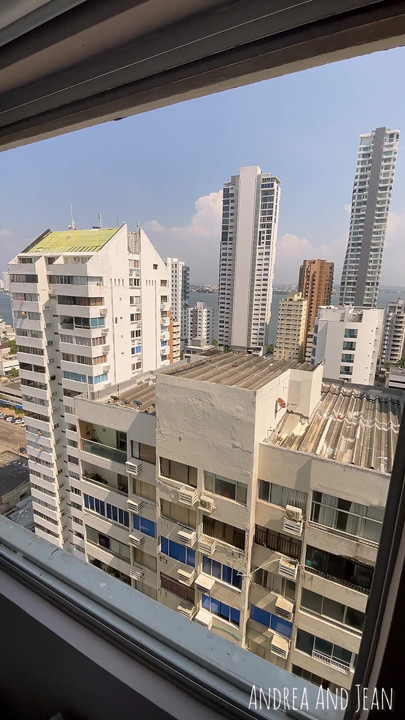 이웃과 바람을 피우는 예쁜 마누라 | 흑인 대물 자지와 섹스하는 흑인 대물