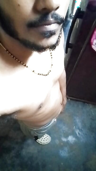 Sexy nude body sence guy showing