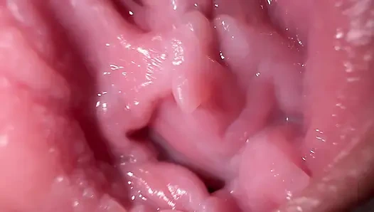 Yakın çekim geniş amcık yayma ve edepsiz konuşma, seksi mia seninle boşalmak istiyor