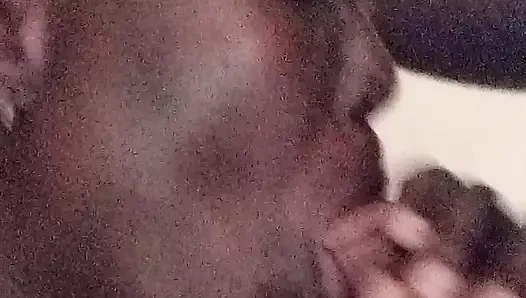 Selbstgedrehter bbc-blowjob und spermaladung mit riesigem gesicht