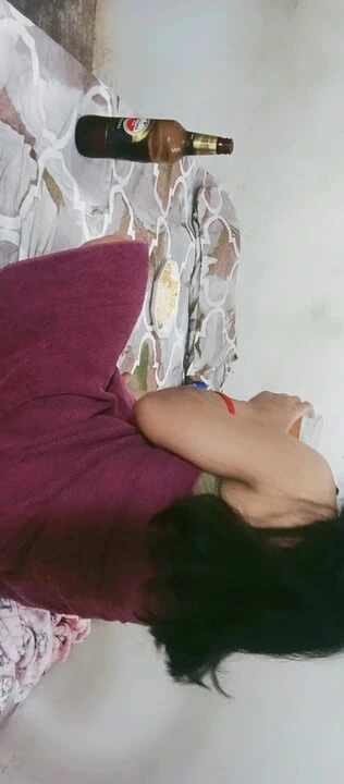 Maami bhanja ki beer party ek saath hindi me