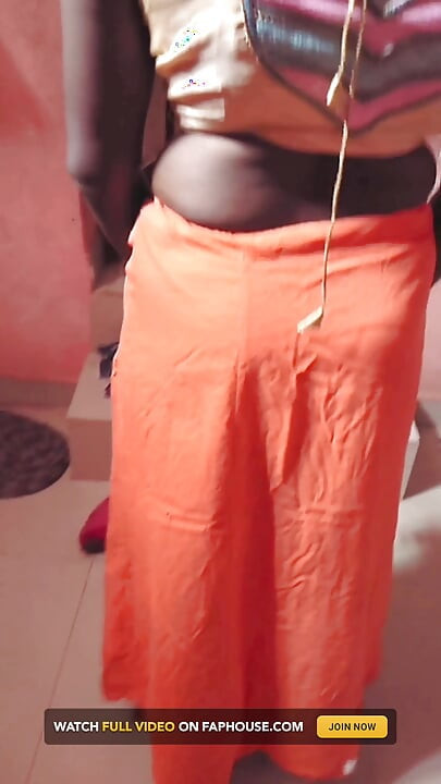 Desi Tamil House Maid in Petticoat Bra Cleaning Tease & Wild Reverse Cowgirl Ride on Owner! Indianhotwifex