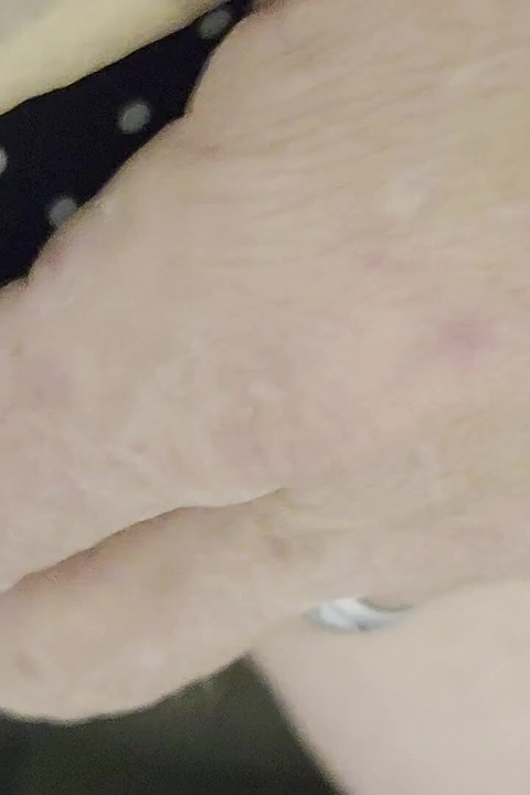 Sissy April