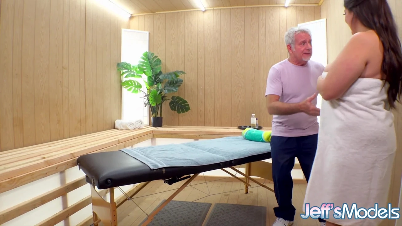 Hot BBW Remi Ferdinand Has Her Hairy Pussy Rubbed Good by The Masseur