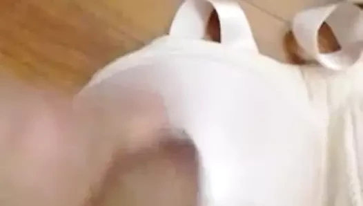 karısı sutyen üzerinde Cum.