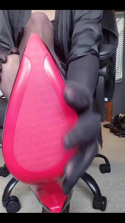 Stroke & Send Little Mistress Jessica Wants You to Grab Your Bottle of Slut Medicine and Goon Away