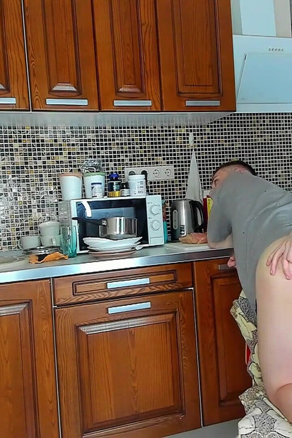 我想有人想操我们两个人!