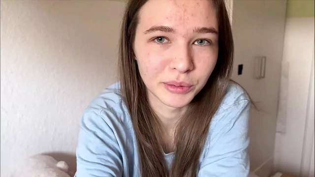 TEEN SQUIRTING ORGASM!!! Double fuck my large labia Teenie Pussy