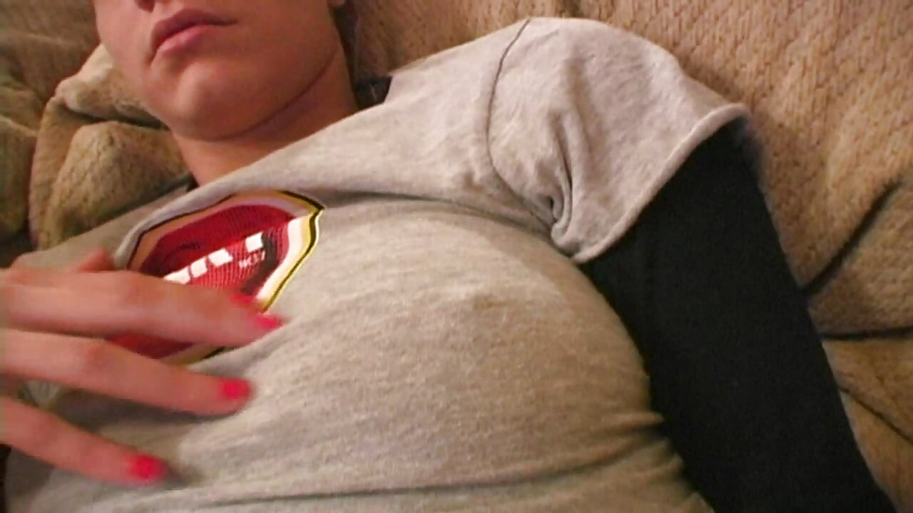 أديسون يفرك كس يضم أديسون روز