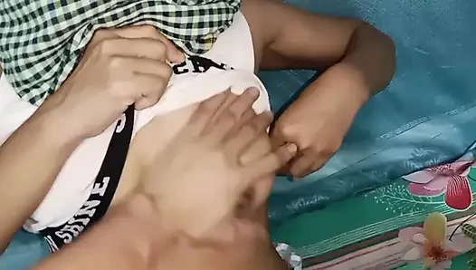 Adik tiri bangali berbagi ranjang dan bikin abang tirinya bahagia dengan audio lengkap bahasa bangla