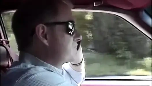 Сексуальная с большими сиськами, лижет киску, трахает большой белый хуй, сосет