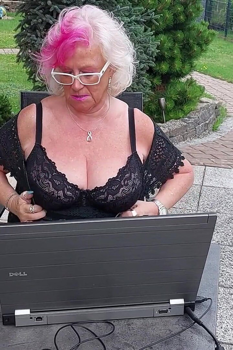 Horny Mature Secretary