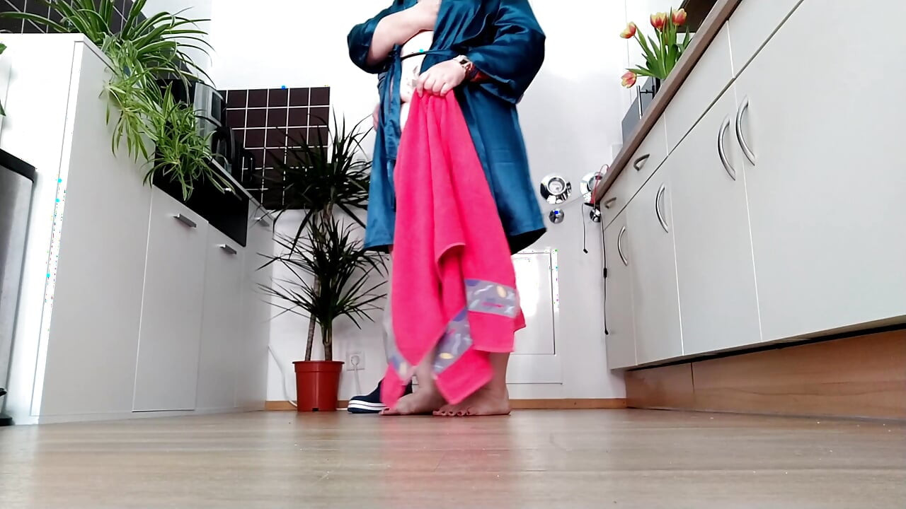 Bringing his stepmother to orgasm