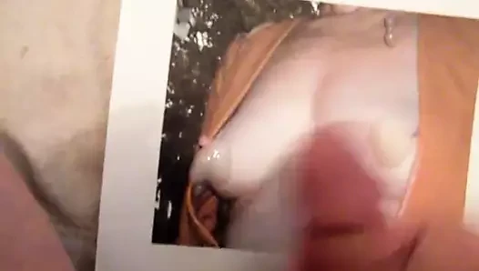 Gösteri zamanlarına saygı duruşu meme uçları