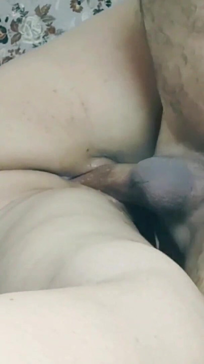 Real arab couple standing sex squirting | Clip 1