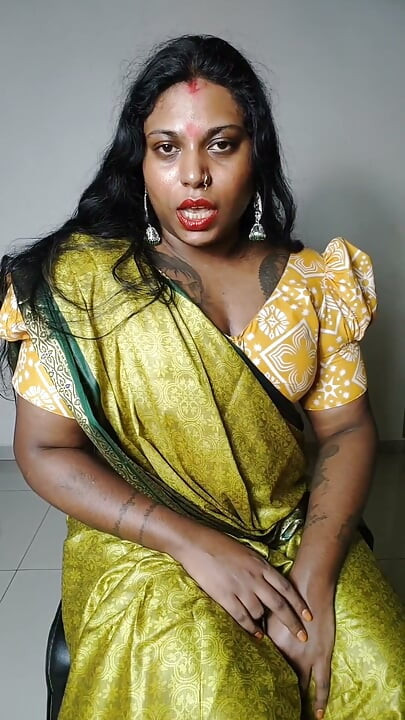 Thevudiya Mamiyar Ilaria Teaching Her Marumagal How to Be a Proper Slut