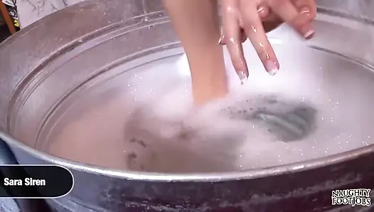 Rub a' Dub Digits