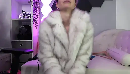 Fashion Show - My Cozy Clothes