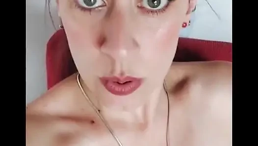 Shyfxx, abang tirimu yang seksi mempermalukanmu dan memekmu abang tirimu tiba-tiba datang! Rolepla