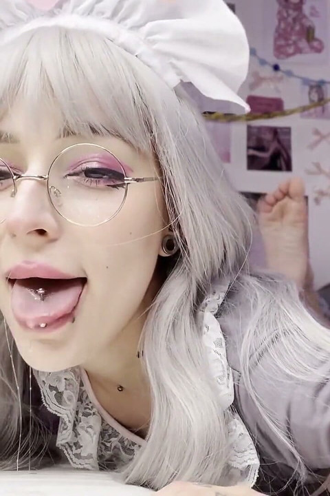 cum- on- my- ahegao- drooling- face- stepdaddy