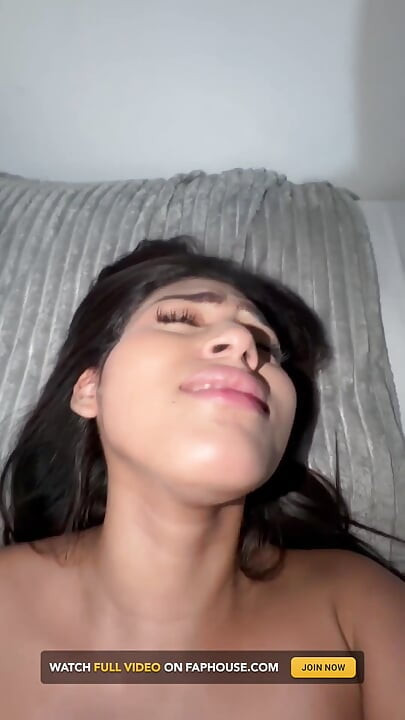 Beautiful Colombian Girl Sucks My Porra After Breaking up with Her Cuckold Boyfriend