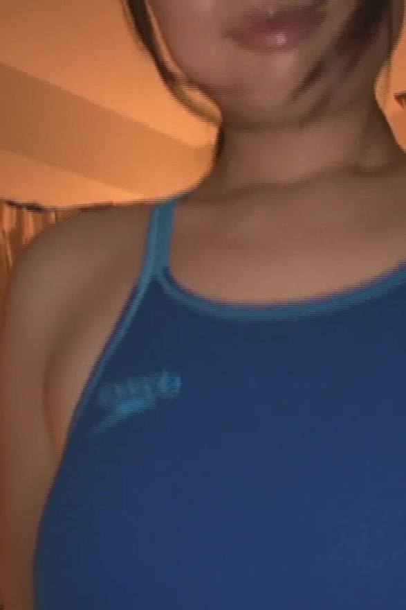 Busty Curves, Lean Frame - She Reacts to Every Touch