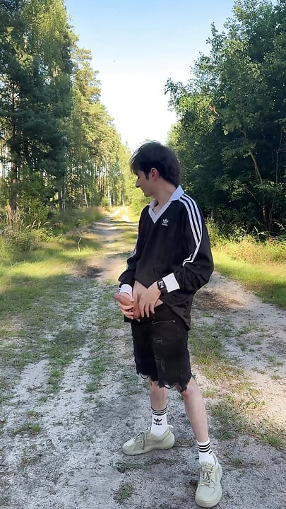 Šumske avanture s tvrdim kurcem