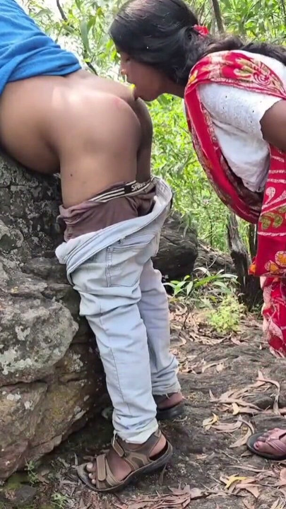 Sona bhabhi outdoor fucking with  her brother-in-law, Sali jamaibabu chudachudi bengali audio | Clip 2