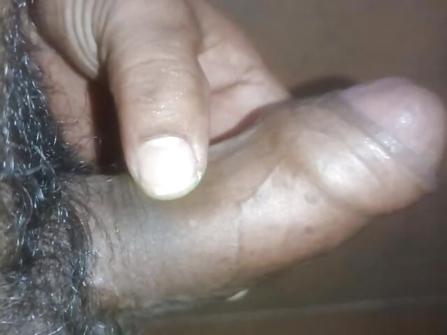 Punheta do meu pau, novo vídeo no banheiro