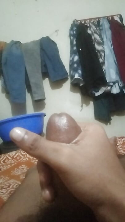 Lo deseaba tanto que le hice una paja.
