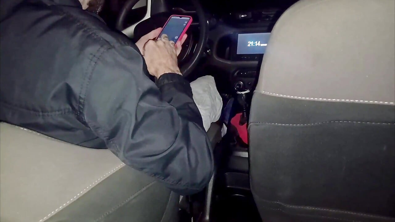 我丈夫不想和我发生关系, 我没穿内裤坐出租车, 司机还要看我的阴部!