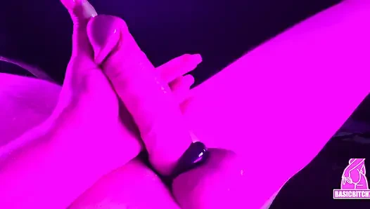 Не до оргазма, дрочка с огромной порцией спермы