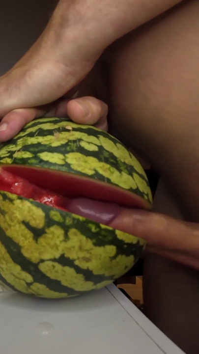 My Way of Beeing a Vegan. Fucking a Watermelon