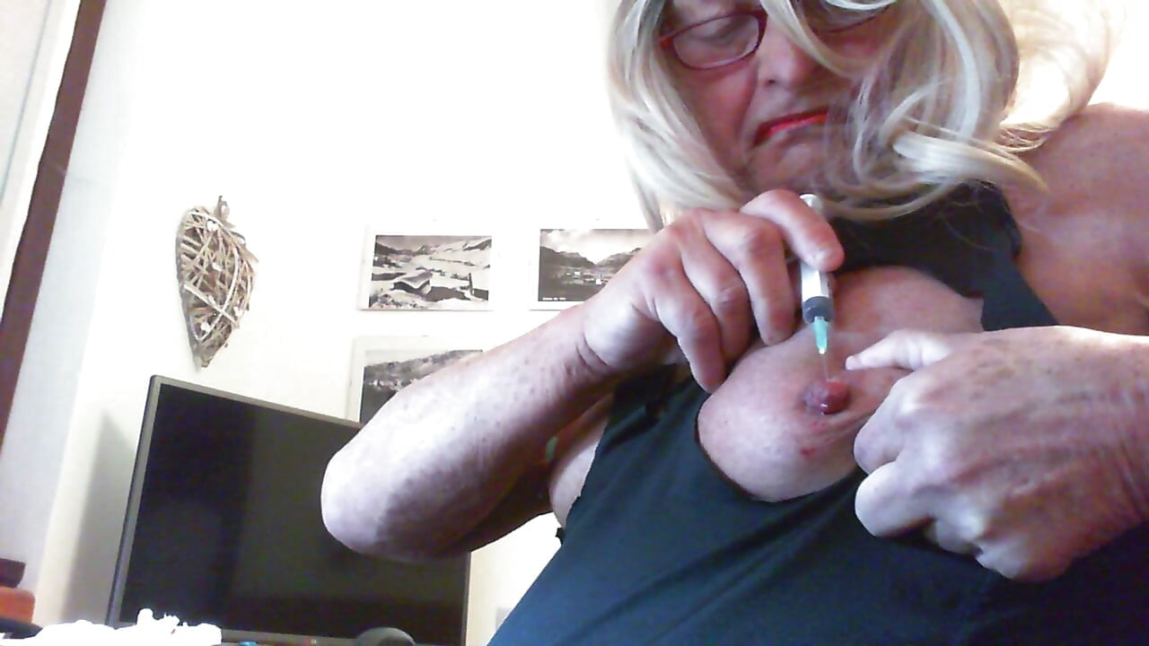 Transsexuală Kassy54 Ace în sfârcuri