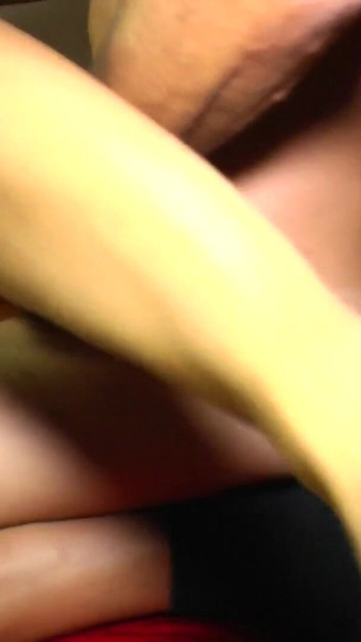 Silný okamžik od "NĚMECKÁ PORNO BLONĎATÁ DĚVKA STÉNÁ PŘI ŠUKÁNÍ"