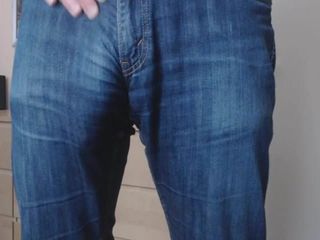 Rigonfiamento in jeans - da morbido a sperma - buddylongdong