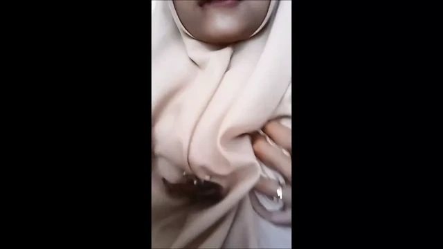 Melayu - Tudung ramas-ramas