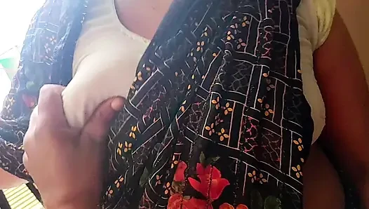 Bhabhi ki garden me chudai ki
