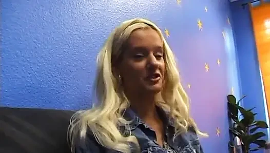 Blonde fingering her love hole