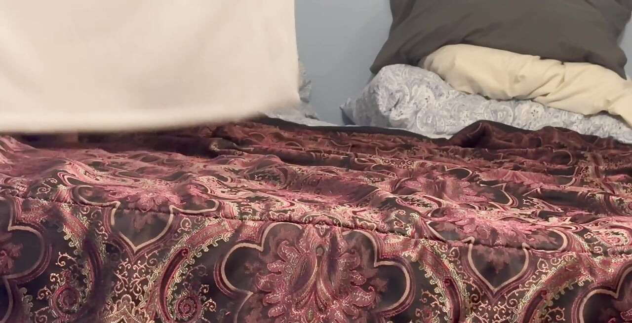 Distracție de dimineață de weekend prietenul meu Jason tocmai s-a terminat mâncând pizda mea și am venit și m-am pârțâit totul în fața lui am fost într-adevăr gassy