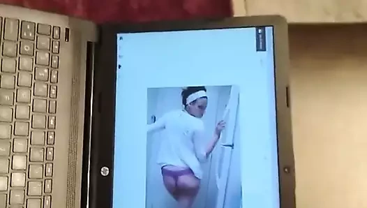 Güzel bir popo kadına haraç
