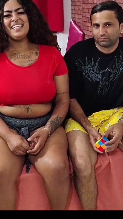 Two Entiado Nerds Makes Discovery Game With Her Half Sister | Clip 2