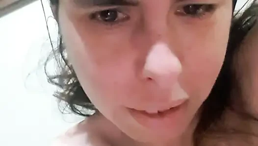 Aku berlari dengan senang hati saat kamu melihatku