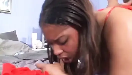 Cewek kulit hitam seksi suka kontol di memek di pantat