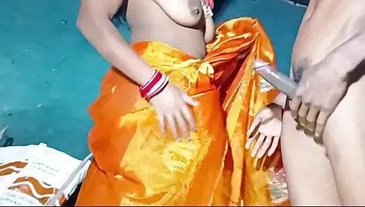 Indian 18 year old couple first time saree wearing sex.18 years old couple first time saree wearing.