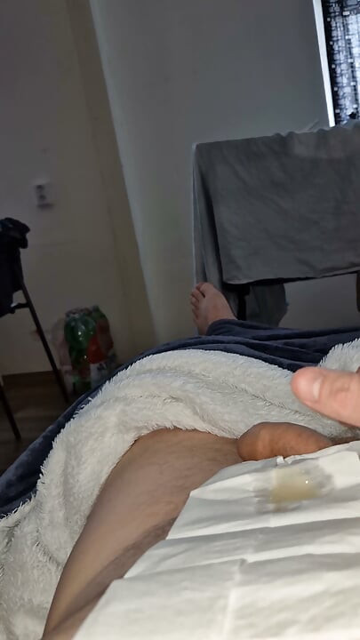 I Can't Stand Squirting a Lot of Cum Today