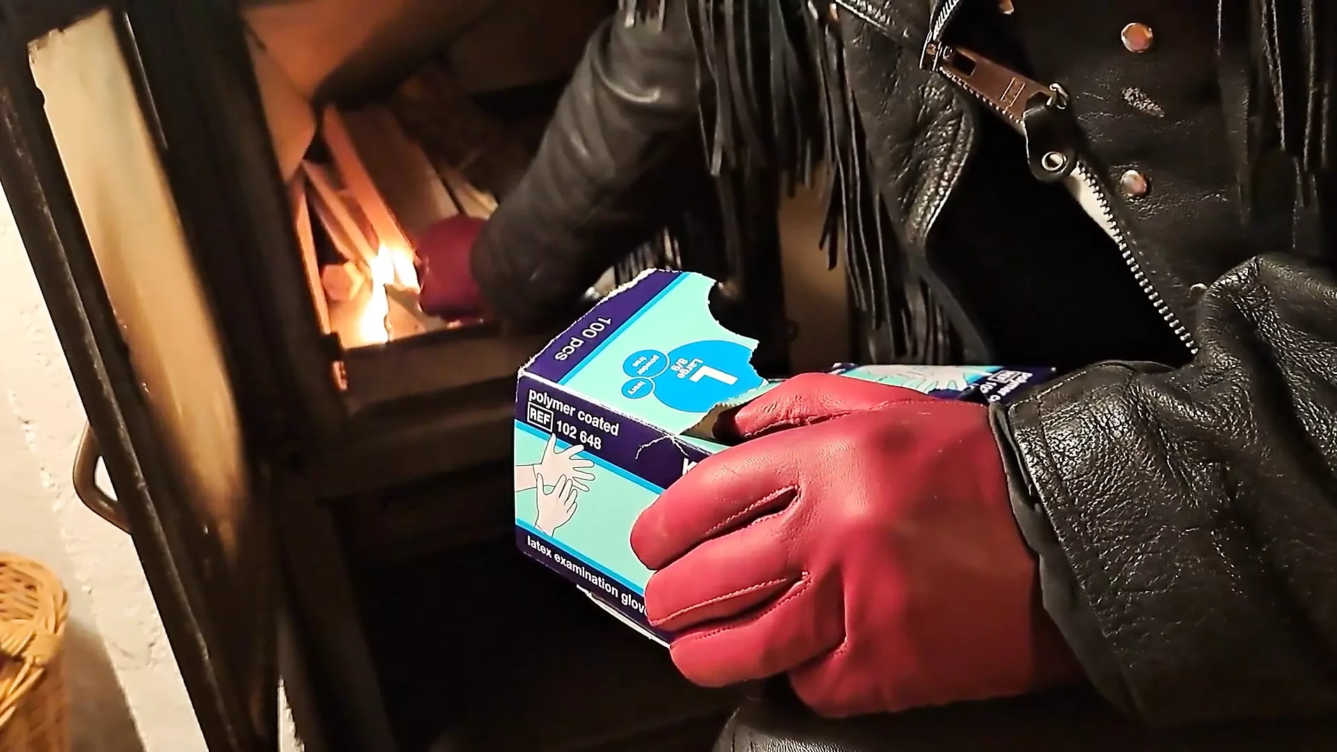 レザースモーキング