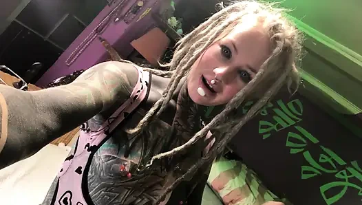 Tattooed Alternative Slut Plays with Ass Plug